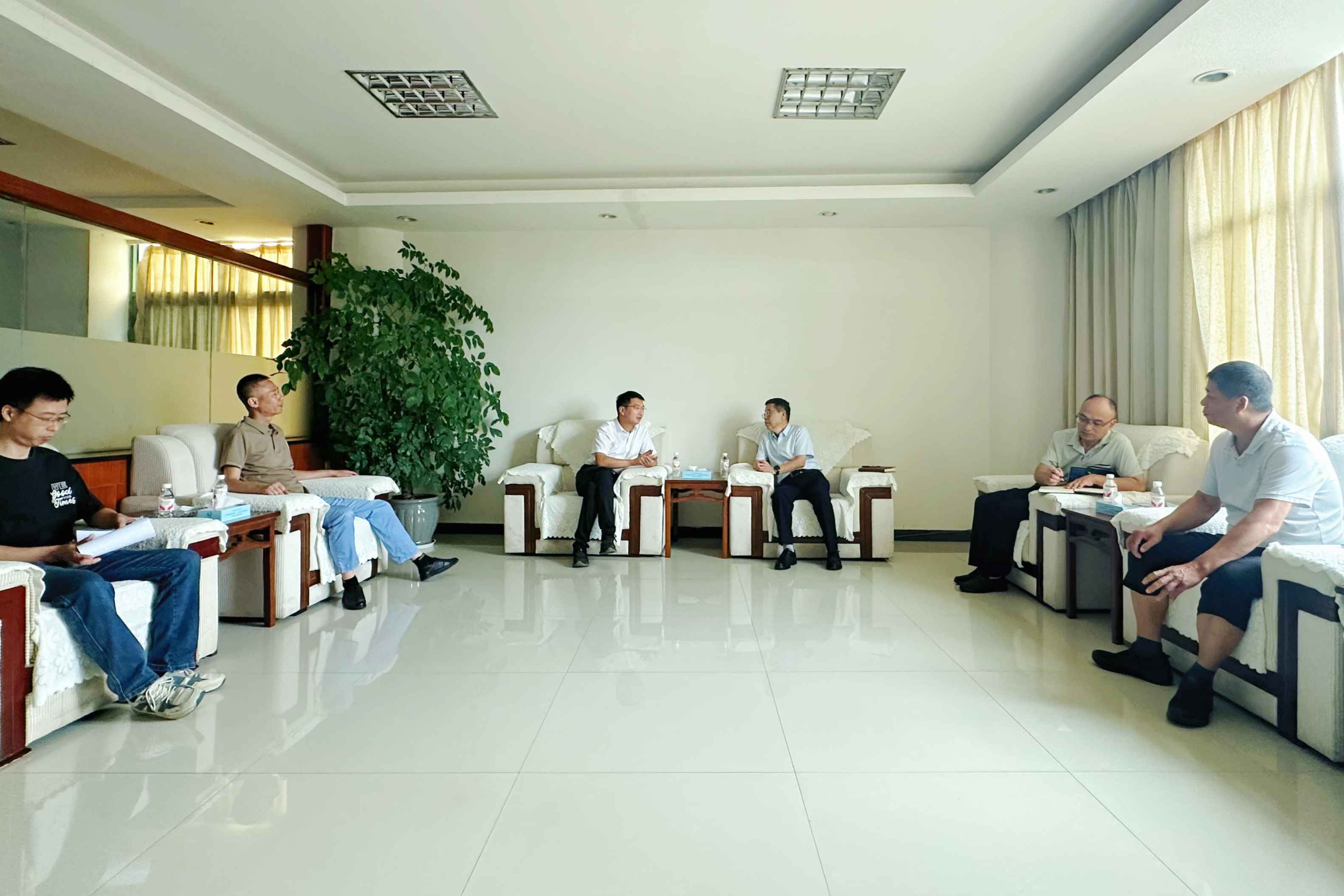 da9e14a03bae41277b7d140b1259d675.jpg da9e14a03bae41277b7d140b1259d675.jpg